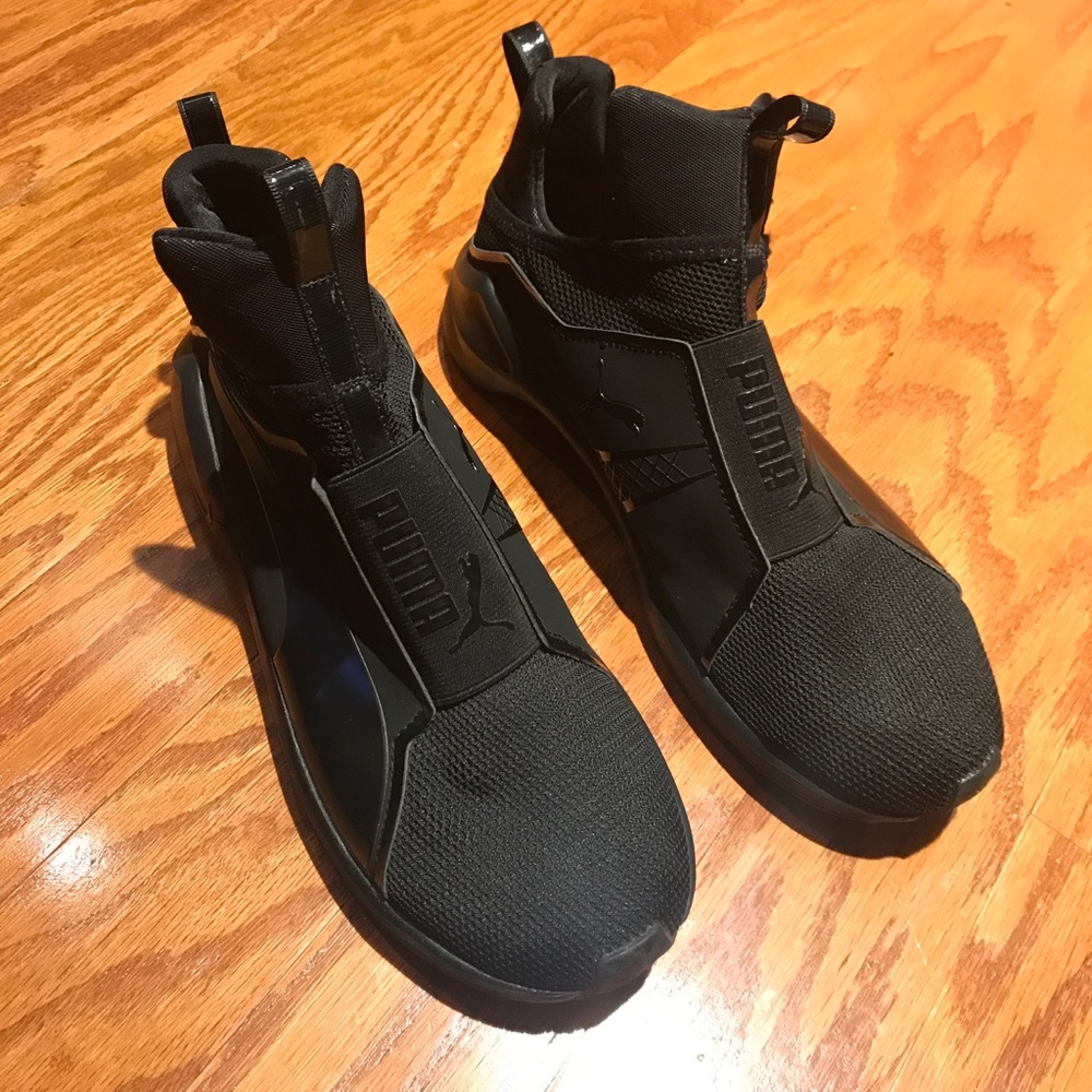 Puma Sneakers
